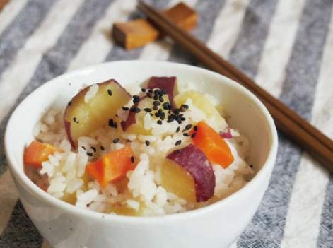 金時とにんじんの炊き込みご飯