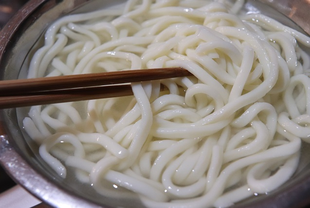 生うどんは