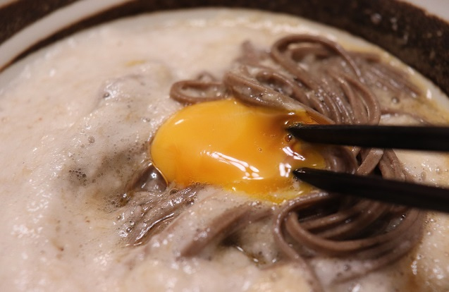 月見とろろ野菜かき揚げ蕎麦