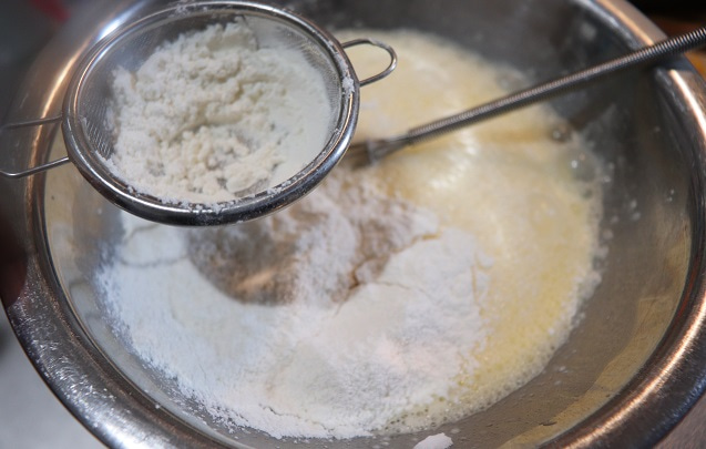 小麦粉は混ぜすぎない