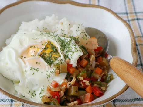 たっぷり野菜の和風ガパオライス