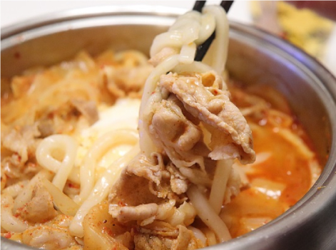 鍋焼き豚キムチうどん