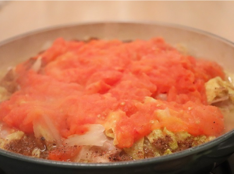 フレッシュトマトのブタ白菜鍋 