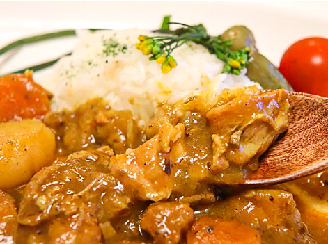 カレー粉で作るチキンカレー